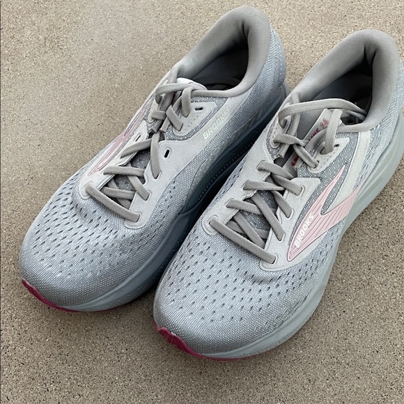 Brooks Women's Adrenaline GTS 24 Stability Shoes - size 8 - Picture 9 of 9